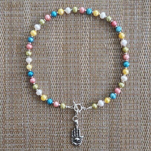 PASTEL PEARL NECKLACE W/ 925 SILVER HAND & EYE PENDANT - Picture 4 of 4